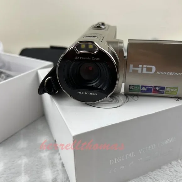 DIGITAL VIDEO CAMERA - Picture 3 of 8